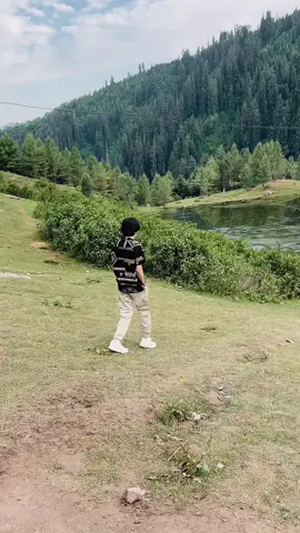 No one is more loyal than an overthinker BoY 🤌🏻🫀 #mrpro #foryou #foryoupage #viralvideo #sohailrahimfan 