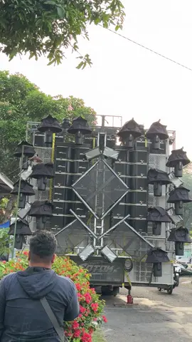 ngeri blizzard audio pemanasan 18 sub truck rasa fuso🤩🔥 @blizzard audio @AVMAXX PRODUCTION #blizzardaudio #karnavaltejowangi #fyp #karnavalsoundsystem #ceksound 