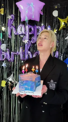 It's 🐺’s birthday🪐 #StrayKids #스트레이키즈 #방찬 #BangChan #HappyBangChanDay 