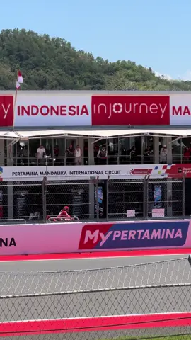 Marc red aura is very very different 🥶 #fp1friday #ducaticorse #mandalika #indonesiangp