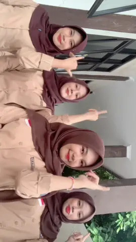 buat tiktok after dilempar timun, biji salak sm sekolah sebelah 🤬