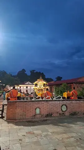 पशुपतिनाथ सन्ध्या आरती . . . . . . . . . . . . . . . . ..... #pashupatinath #aarati #unfrezzmyaccount #tiktoklive #livehighlights 