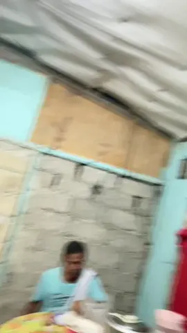 I wake them up at midnight at this time, because I brought them food. kase every midnight, gutom mga parents ko dahil pagod sila sa trabaho. kaya, ma. Balang araw ako bahala para mas makausad pa tayo.