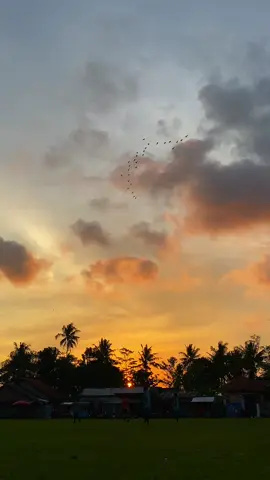Langit seindah itu #fyp #fyppppppppppppppppppppppp #viral #foryoupage #sunset 