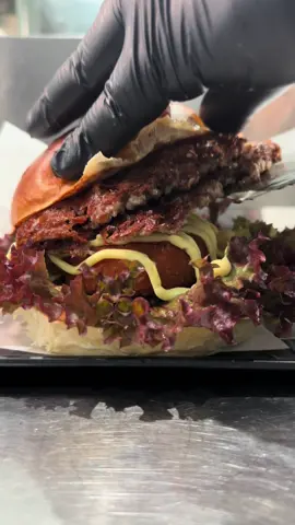 Mr. Camembert 🍔