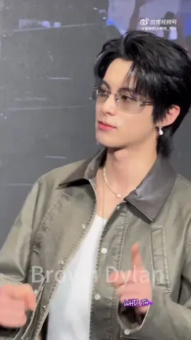 #หวังเฮ่อตี้ หล่อมาก💜💋#ดีแลนหวัง #dylanwang #ขอบคุณทุกกําลังใจ❤️ขอบคุณทุกคอมเม้น🙏 #วันนี้ในอดีต 