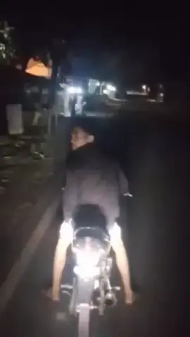 Nungguin yaaa😆🤪 #4u #fypplisssssss #masukberandafyp #fu200cc #xyzbcafypシ 