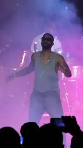 Imaginez seulement BAKANDJA au stade de France @fallyipupa 