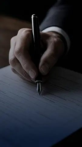 One pen. One signature. One scam. Fraudsters use disappearing ink to erase your details and claim your money. Your defense is simple: use your own pen, check every request, and stay vigilant. #UnitedAgainstFraud قلم واحد. توقيع واحد. عملية احتيال واحدة. يستخدم المحتالون حبر سحري يتلاشى لمحو بياناتك والاستيلاء على أموالك. الحل بسيط للغاية: استخدم قلمك الخاص، وتحقق من كل طلب، وابق متيقظاً. #معًا_ضد_الاحتيال