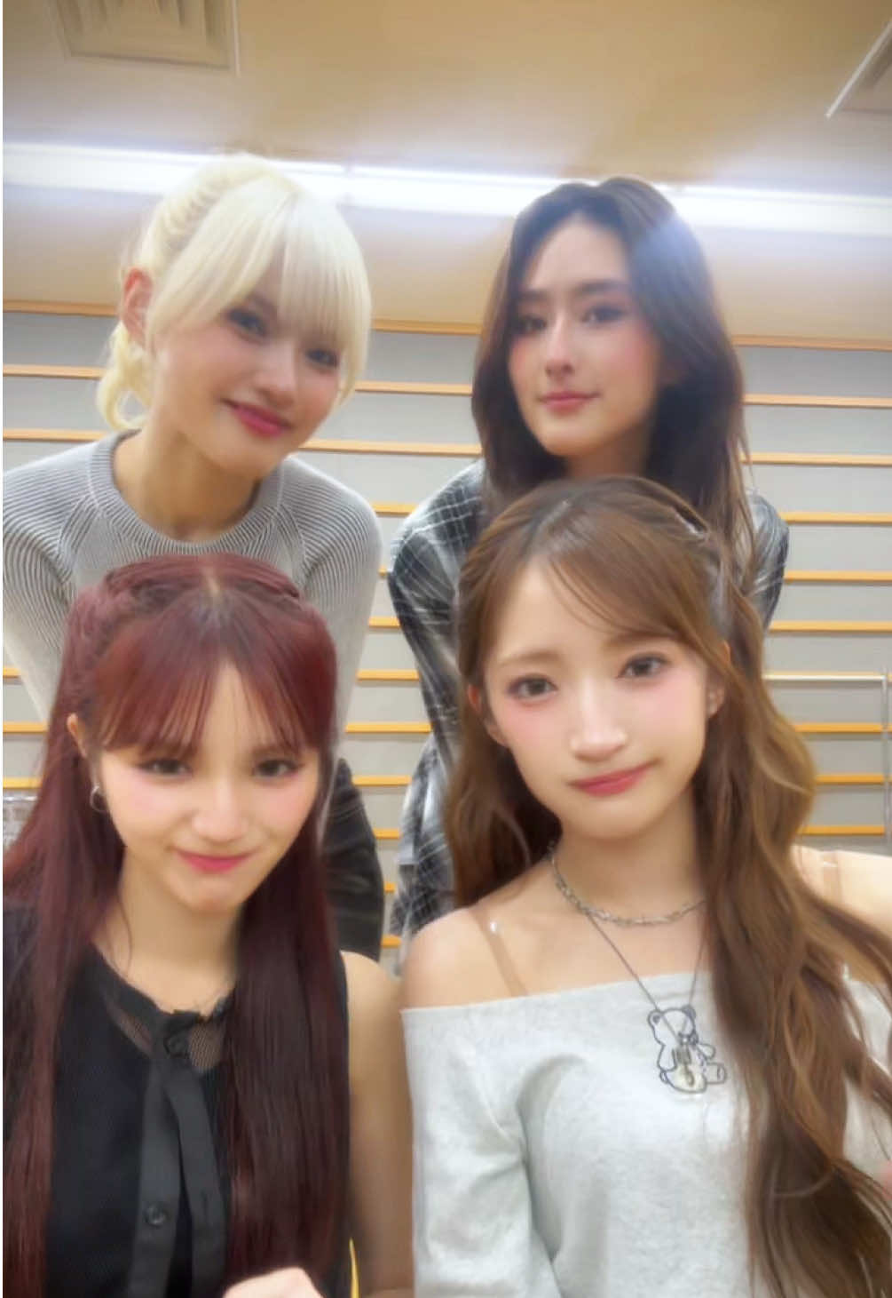 一緒に撮った🍑#Girls² さん#桜花ちゃん #美咲ちゃん#百花ちゃん#愛来 @Girls²(オフィシャル) 