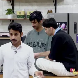 يشرب وعادي😂😂😂 #محمد_ال_راجح_كاريزما #عبدالعزيز_الحارثي_كاريزما #قناه_الواقع #لايك #اكسبلورexplore 