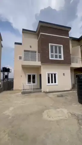 For Sale. 4 Bedroom Terrace Duplex with attached BQ. FEATURES • Living and dining area • 4 ensuite bedroom • Ample parking space • Secured environment • a room bq Location: Along Lokogoma express, Abuja, Nigeria. PRICE: ₦150 Million ( slightly negotiable) #abujaproperties #RealEstate