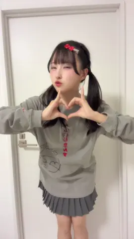 いつも聴いてる曲😭❣️大好きです🫶 #チームいちご さん #虹のコンキスタドール さん #きゅるりんってしてみて さん #もしもしダーリン #06 #fyp #高嶺のなでしこ