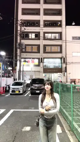 もう1個下書きのやつ消化しておく  恥ずかしくてダンス間違えてた 大学受験あと2週間も無いから今日から下書きね。 #下書き#下書きクオリティ#08 #横浜