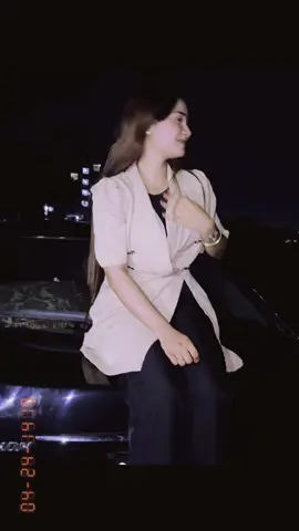 Ashe pashe ato cameraman🤭