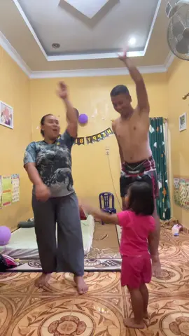 Kakak sor sendiri🤣