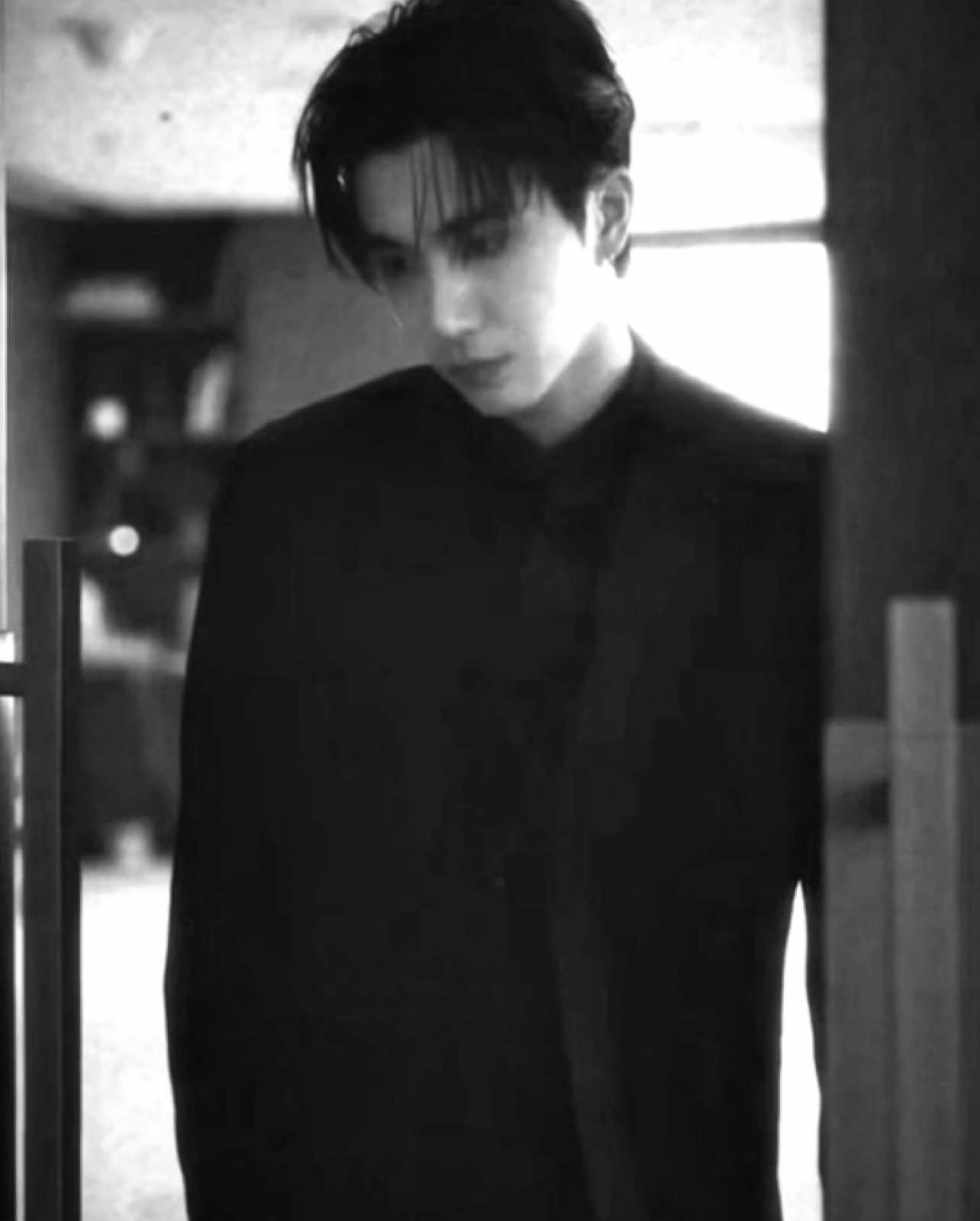 THIS IS HOW YOU DO THE MUSIC AND MV!!! #perthtanapon #perthppe #perth_numb #perthtanaponedit