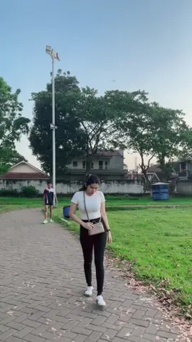 1% nya olahraga 99% nya cari bahan story🤣🤣