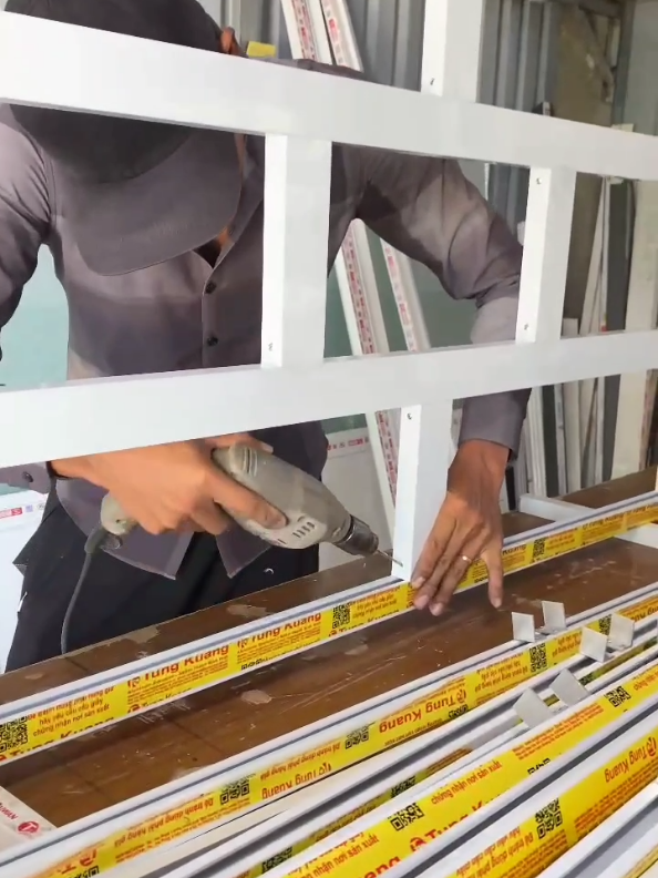 Nẹp gài cực quá ae ơi #nhomkinh 