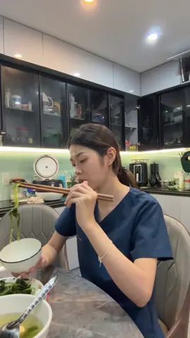 “ Khi phụ nữ hỏi là đã biết câu trả lời “