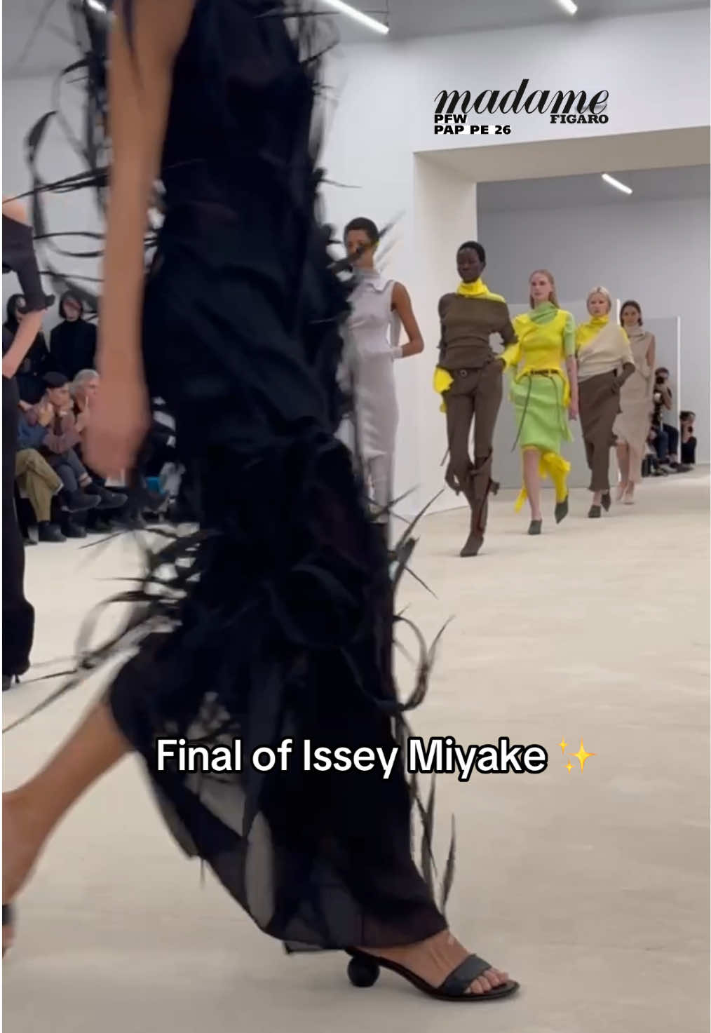 The Final of #isseymiyake show ✨  #pfw #parisfashionweek #fashionweek #fyp 