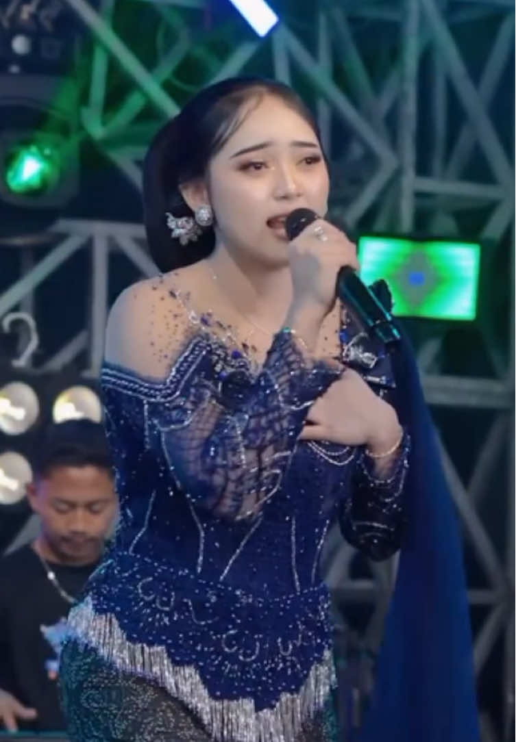 Ego wong tuo - Silvy kumalasari 😍 #egowongtuo #silvykumalasari #berkahtalenta #dangdutinajaaofficial #fyp 