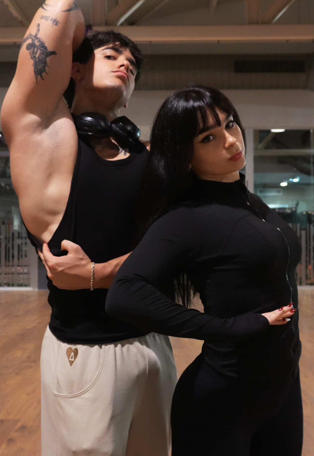 Intentando agarrarle la vibra al Phonk  #phonk #gymcouple #gymboy #gymgirl #dance #parejagoals #posing #parati 