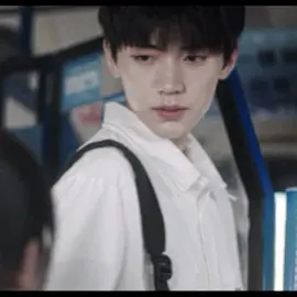 #zhanglurang #zhouyiran i’m dont have any ideas what to post,sorry tried these vignettes like in ae,but i guess i messed up with the graph #wheniflytowardsyou #cdramaedit #fyp 