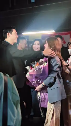 Sao giờ mới thấy video này vậy 😭 Ảnh còn cọ má cổ nữa 🌝 nhìn mê nma không dám ship luôn các bác ạ🥹 #trieulotu  #tranvydinh  #xuhuong 