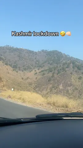 Koi government ko btao 🤣🤣 #fyp #azadkashmir #standwithkashmir #29september #creatorsearchinsight 