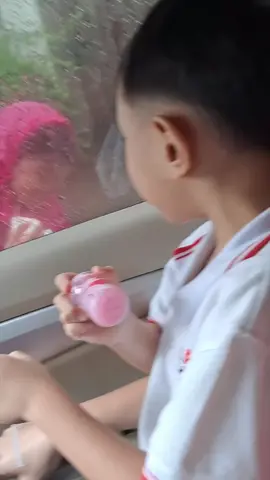 #ကလေးနှစ်ယောက် #ဘ၀နှစ်ခု #ကိုယ်ချင်းစာတတ်ကြပါစေ🙏  #ခင်ဗျားတို့ပေးမှ❤️ရမဲ့သူပါ #ဒီအချိန်တင်ရင်viewမတက်မှန်းသိတယ် 