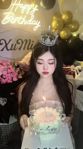 𝐇𝐀𝐏𝐏𝐘 𝐁𝐈𝐑𝐓𝐇𝐃𝐀𝐘 𝐓𝐎 𝐌𝐄 🎂🎂🎂#thaoxumi 
