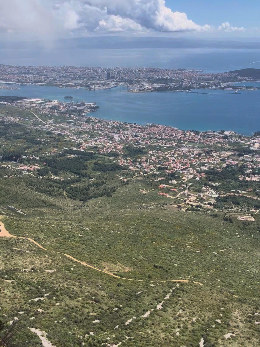 #mountainview #hrvatska #cloudy #views #Hiking 