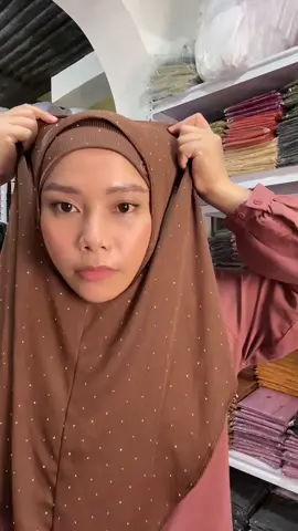 #tiktoklive #livehighlights #2in1hijab #muslimfashion #rhinestones 