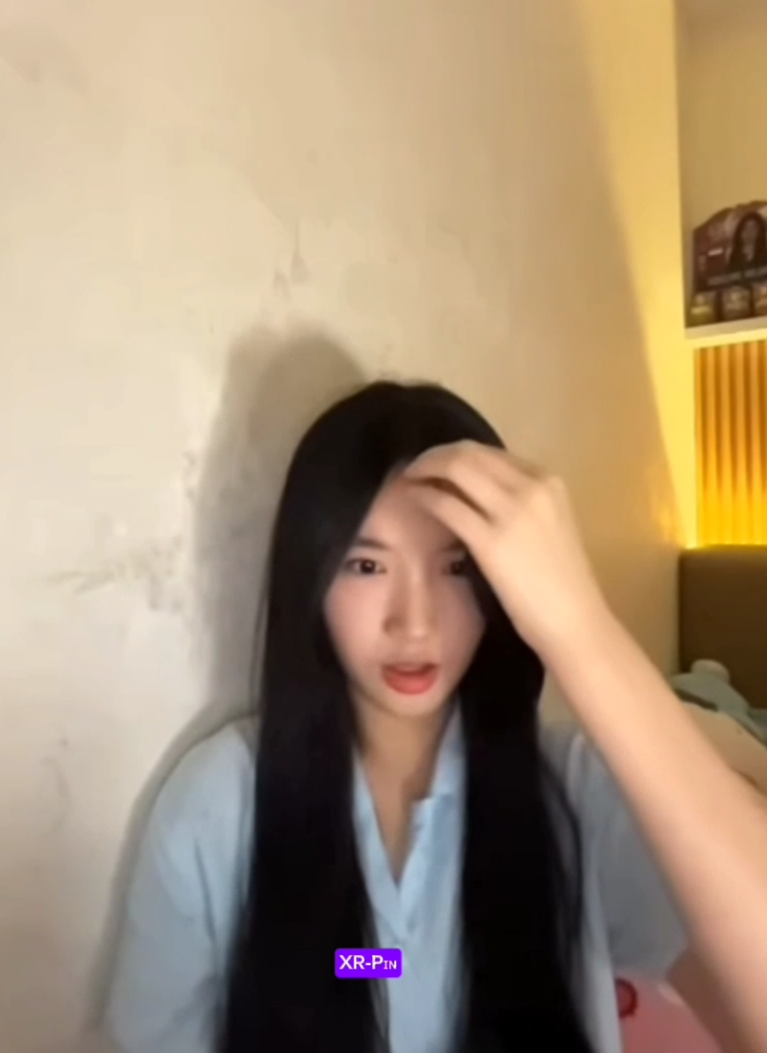Konteks yg tweet Delynn ngajak Mikaela joget lagi, habis OFF-AIR. Wkwwk lucu bgt wee Ce kaela😭 #ClipDelynn #delynnjkt48 #mikaelajkt48 