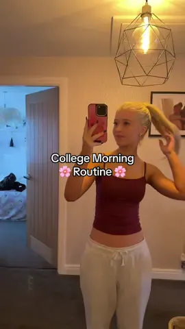 @sophie💗 Morning routine before college for Sophie! #morningroutine #beforeschool #aestheticroutine #realisticroutine #collegelife 