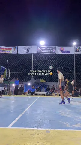 ngerii terbangg #fypage #vollyasik #cowovolly 
