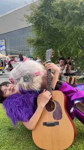 ​If I could, I'd want to be with you and go back to the day we met #streetmusician #boylovecouple #blmoment#guycarryguy  #creatorsearchinsights 