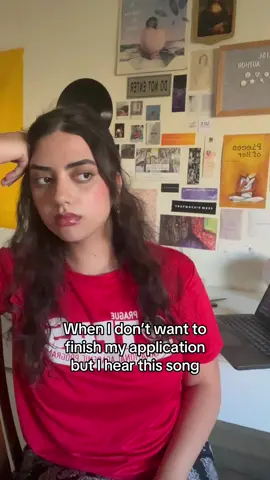 This is your sign to finish your application! It's easy—just think of all the friends, experiences, and fun you'll have once you're in Santiago! 🎉🌍 We look forward to reading your applications. 🥳 #Study #StudyAbroad #Procrastination #University #Student
