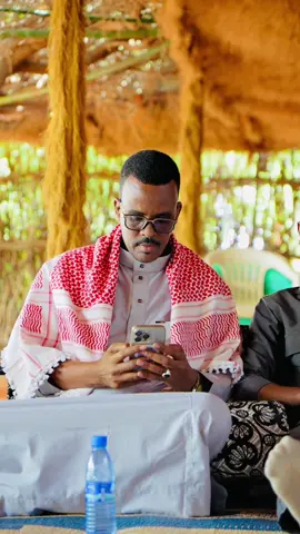 #CapCut Abti iyo adeer 🦍#somalitiktok #galmudugnimo💙🤍💚 #ciyaalxamar 
