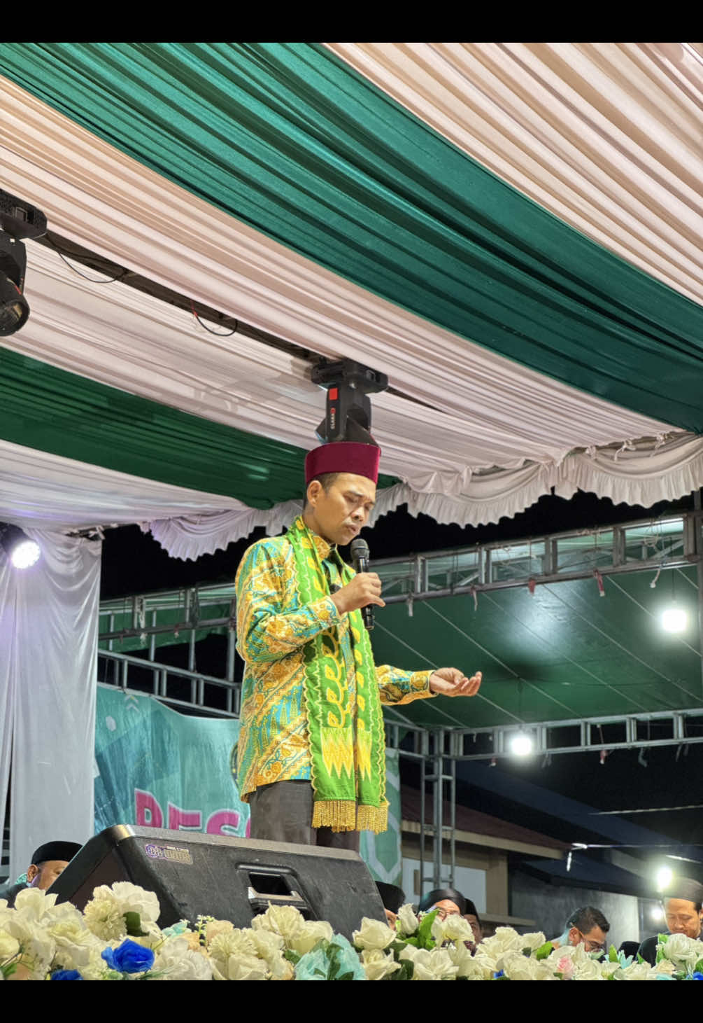 Tabligh Akbar bersama Tuan Guru Ustadz Abdul Somad  Ketapang , 03 Oktober 2025 ( Masjid Baitussalam , Dalong )