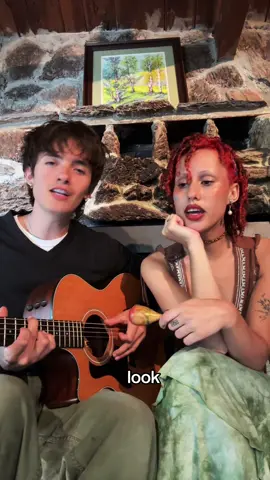 cabin singing with my Mona Lisa @ABSOLUTELY 