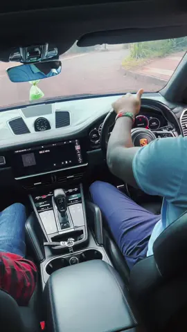 #autoplace #trendingvideo #carsoftiktok #kenyantiktok🇰🇪 #porsche 
