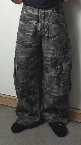 camo cargo #fyp #fashion #outfitideas #OOTD #cargo 