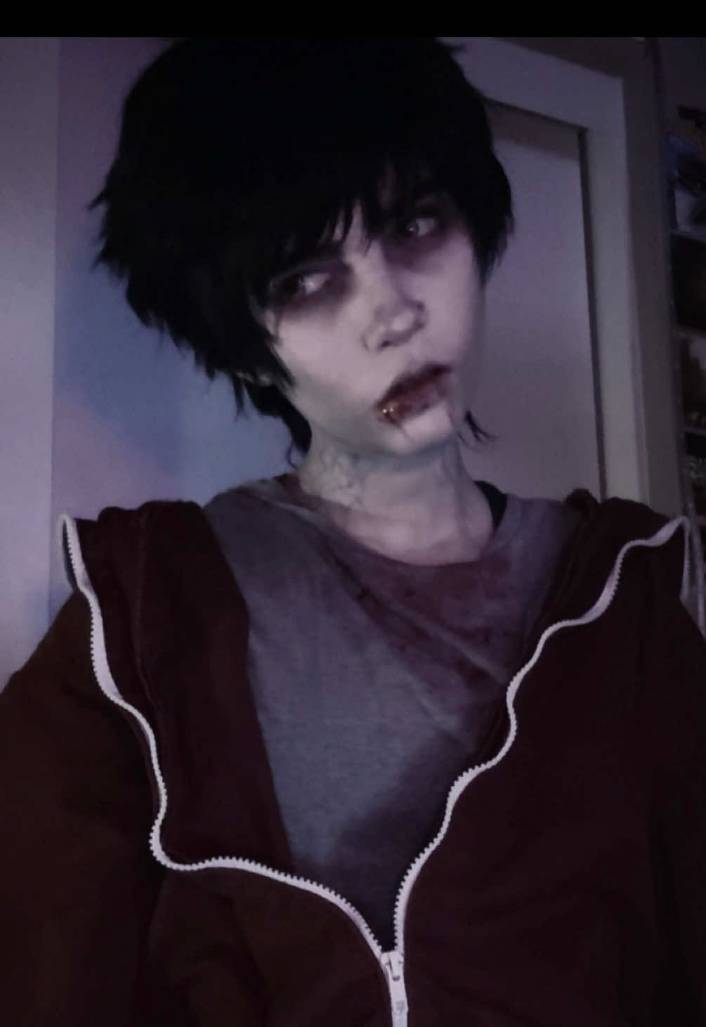 FAKE prop || 🧟❤️👩 || I’m so excited for Halloween || #cosplay #warmbodies #zombiemakeup #rwarmbodies #fyp 