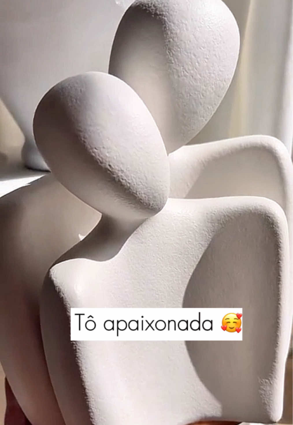 Não aguento não 🥰 achei na Shopee esse kit de estátuas pra representar minha família e estou apaixonada 🥹 Link no comentário e já segue para mais achadinhos na Shopee 🧡 #estatua #decoracao #shopee