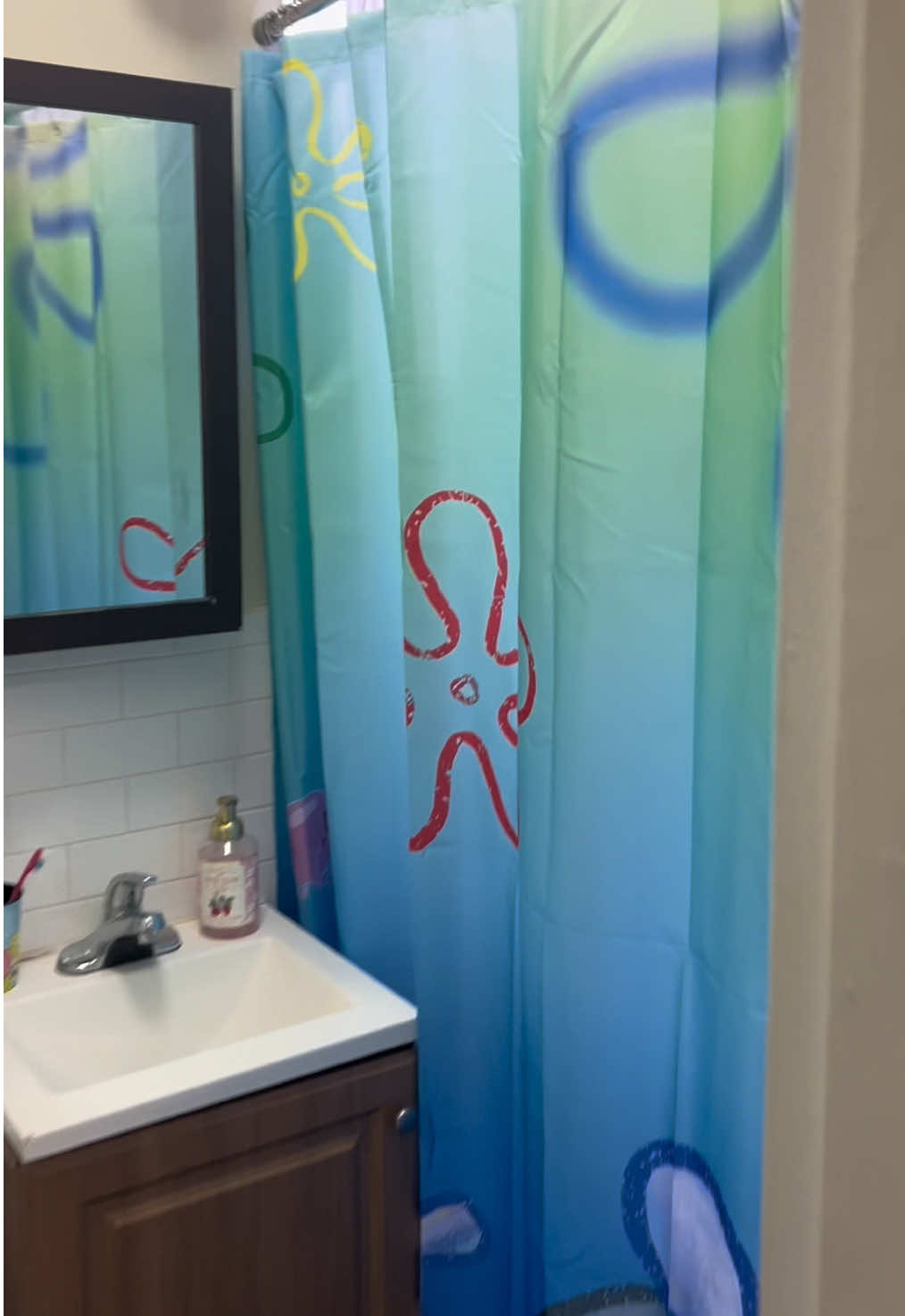 BIKINI BOTTOM BATHROOM!!!