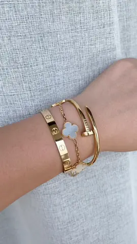 Order👉971-58516-3793.18k real gold with natural diamonds.Cash on delivery in Dubai.#cartierbracelet #dubaigold #cartierlovebracelet #vancleefbracelet #cartierjusteunclou 