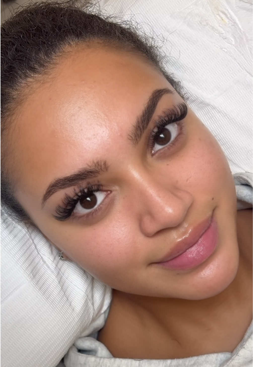 Wet look lashes🫧🤍 #lashtech #wetlooklashes #fyp #lashextensions #lashartist 