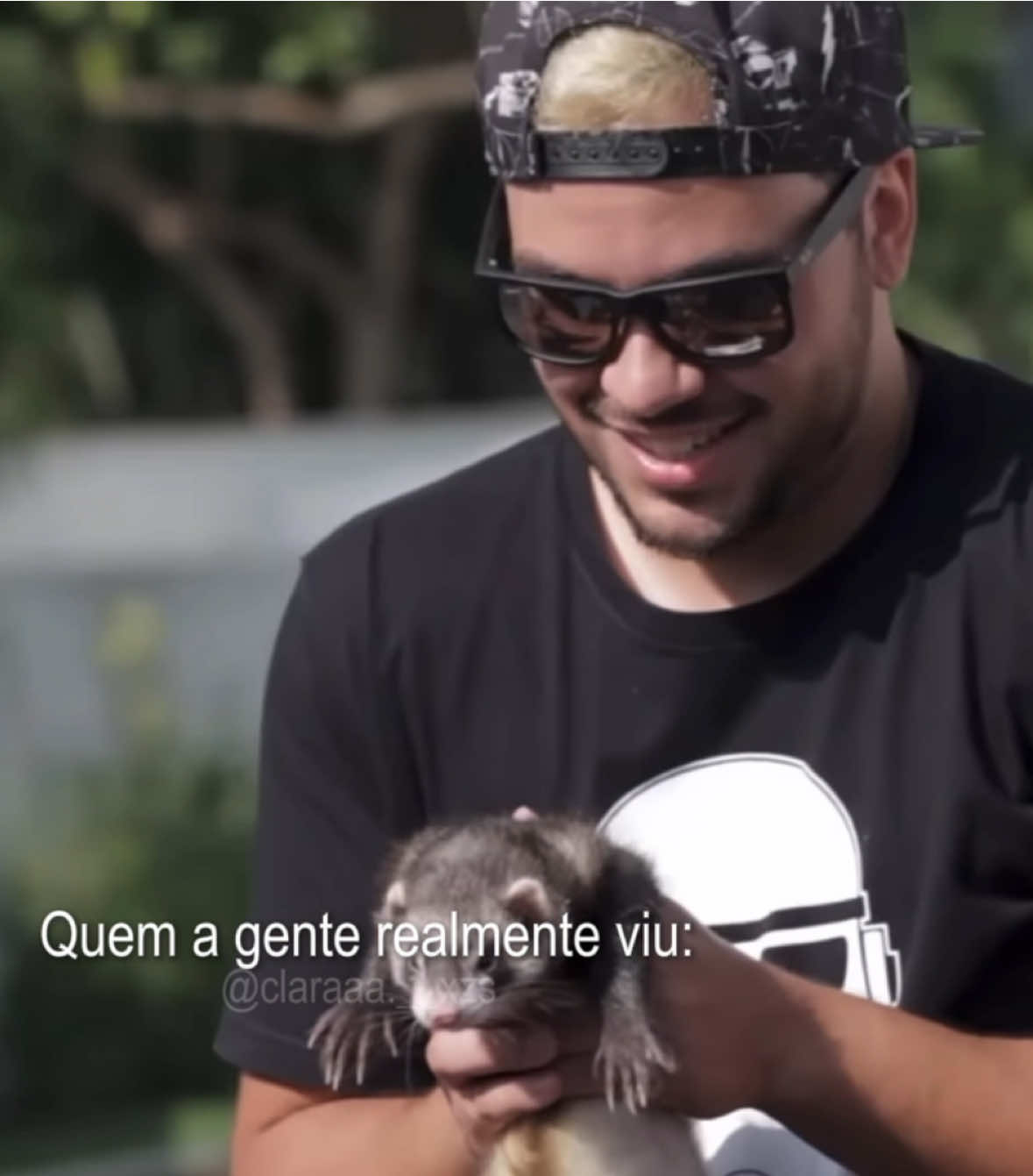 #LUCCASNETO | minha cara quando eu vi a notícia: 😨 ; tipo O LUCCAS NETO VAI APOSENTAR? #lyricsvideo #vaiprofycaramba #luccasneto #foryoupage 